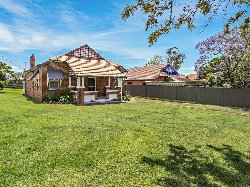 50 Tamworth Street, Abermain, NSW 2326