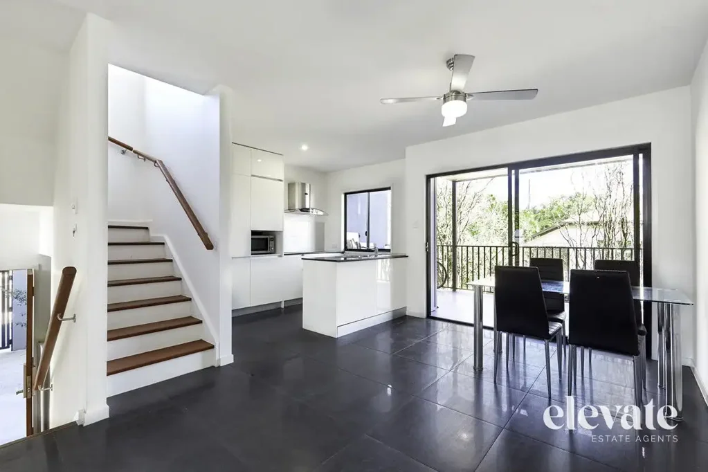 Furnished Room in Morningside