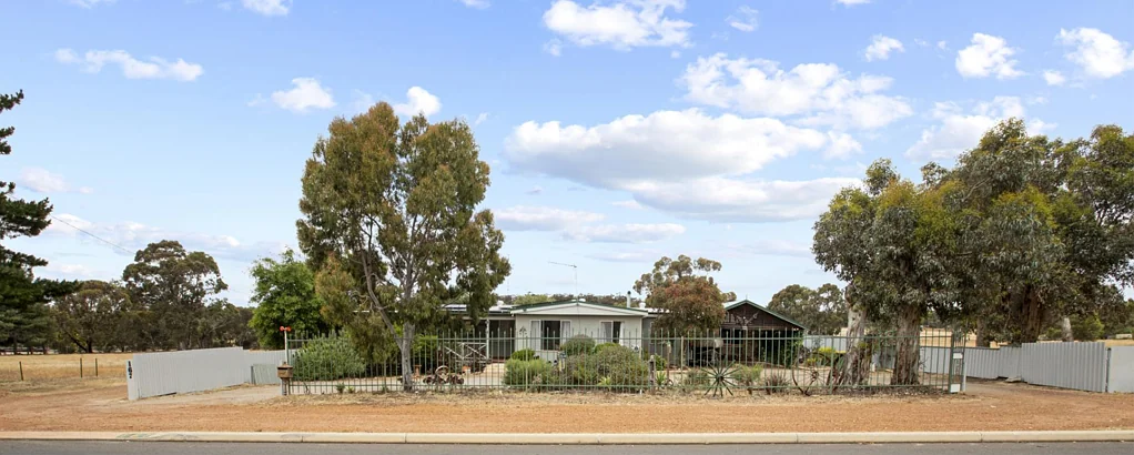 167 Clayton  Road, Narrogin, WA 6312