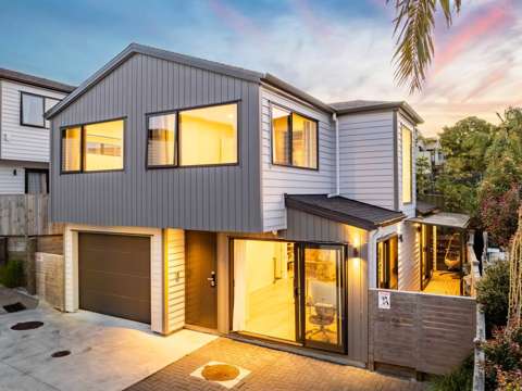 West Harbour 4房  High Quality! Newish! Standalone House!