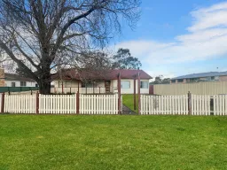 158 BRIDGE ST, Uralla