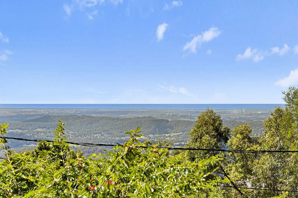 Tamborine Mountain 4ห้องนอน Dual Living with Ocean Vistas