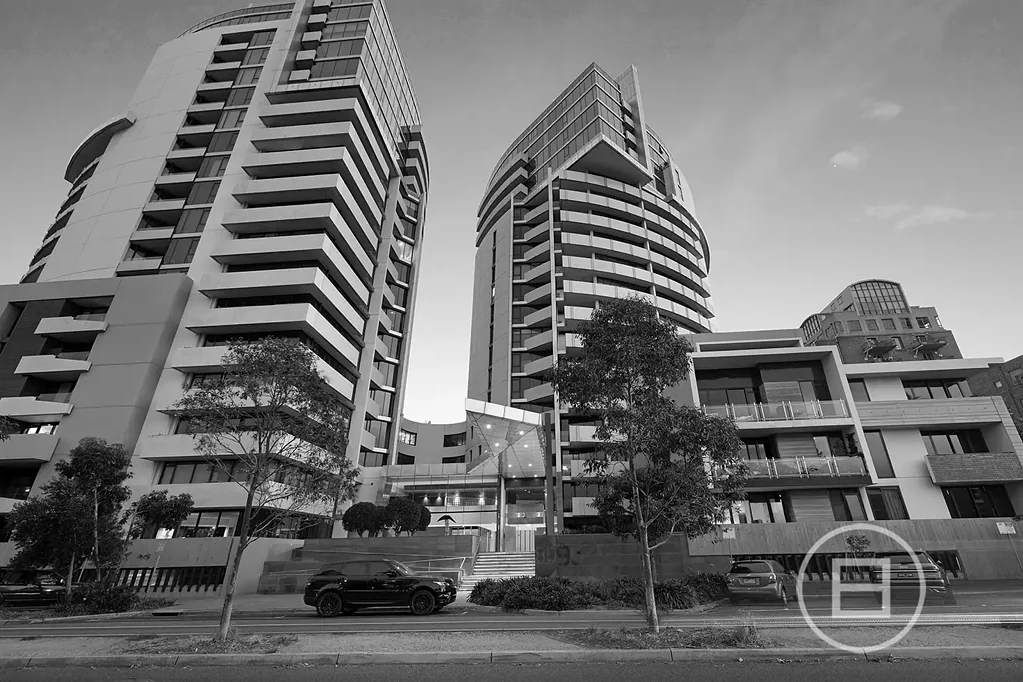 Port Melbourne 3침실 Expressions of Interest closing Tuesday 21st July at 1pm (unless sold prior)