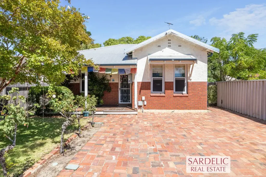 1-3 Gwenyfred Road, Kensington, WA 6151