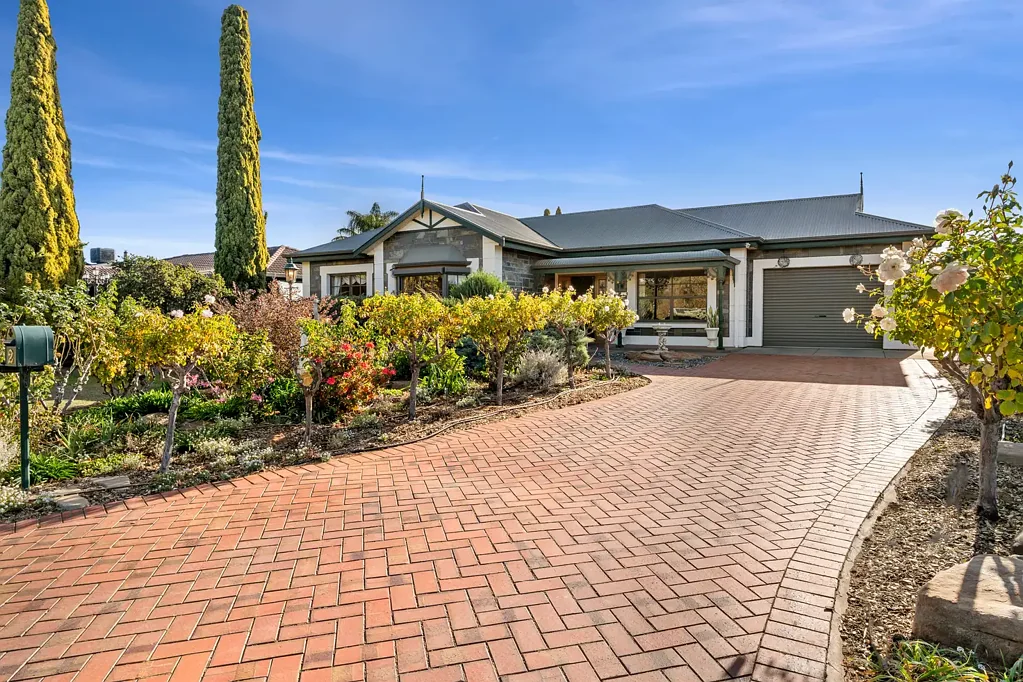 Renmark 4ਬੈੱਡਰੂਮ Family Oasis in Renmark