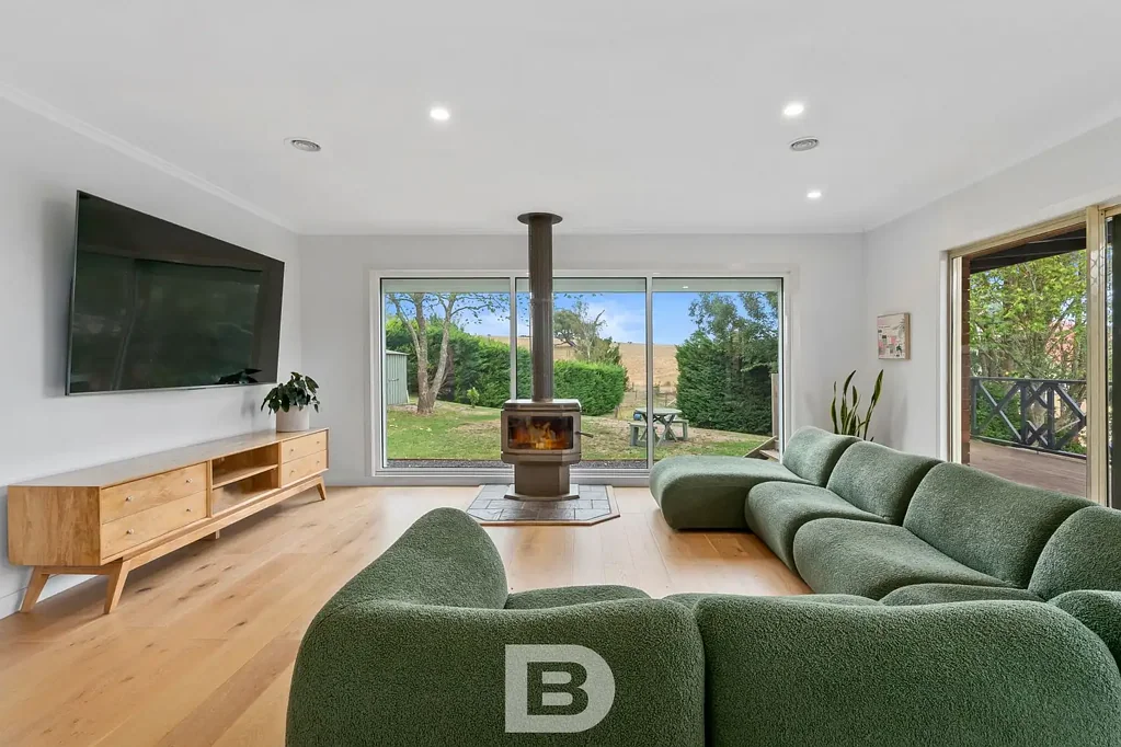 Gisborne 4部屋 Spacious Sanctuary with Rolling Hills and Mount Macedon Views