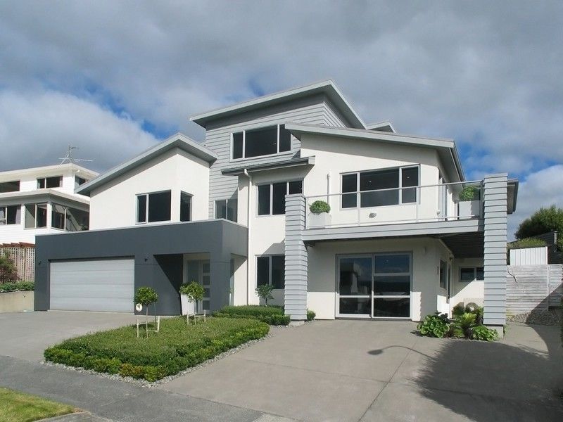 4 Bowsprit Way, Whitby, Porirua, 5 phòng ngủ, 0 phòng tắm