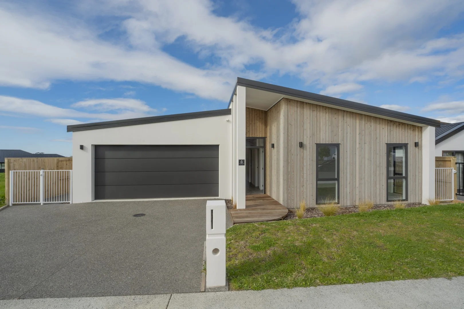 Omokoroa 3房  Contemporary Coastal Living at Its Finest