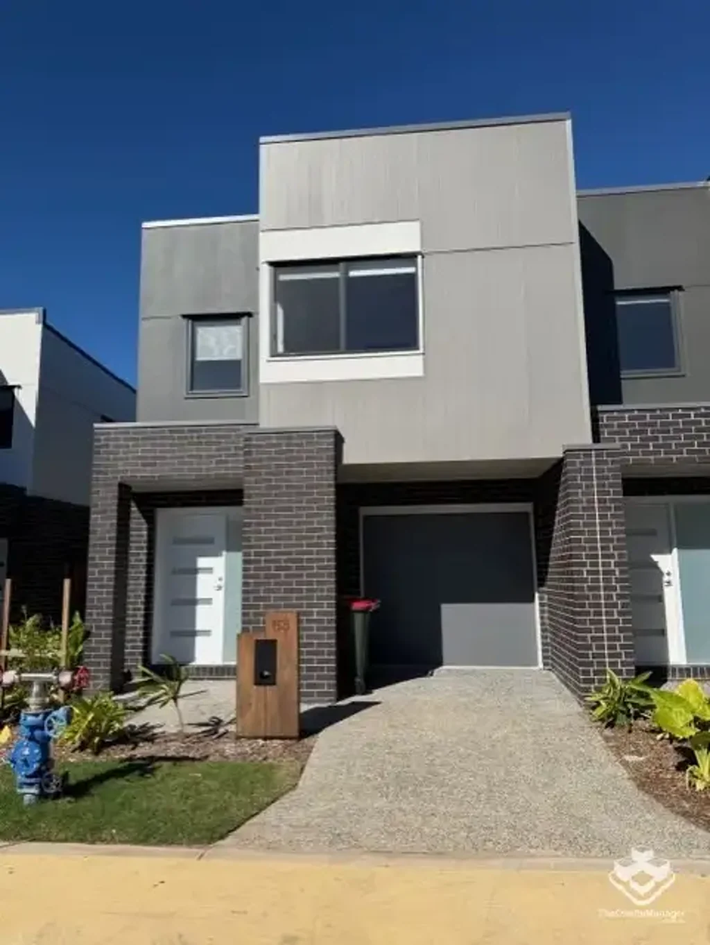 Brand-new home with swiming pool &  BBQ, 100m from Nudgee Railway Station! Easy access to rail, shopping, parks, & airport!