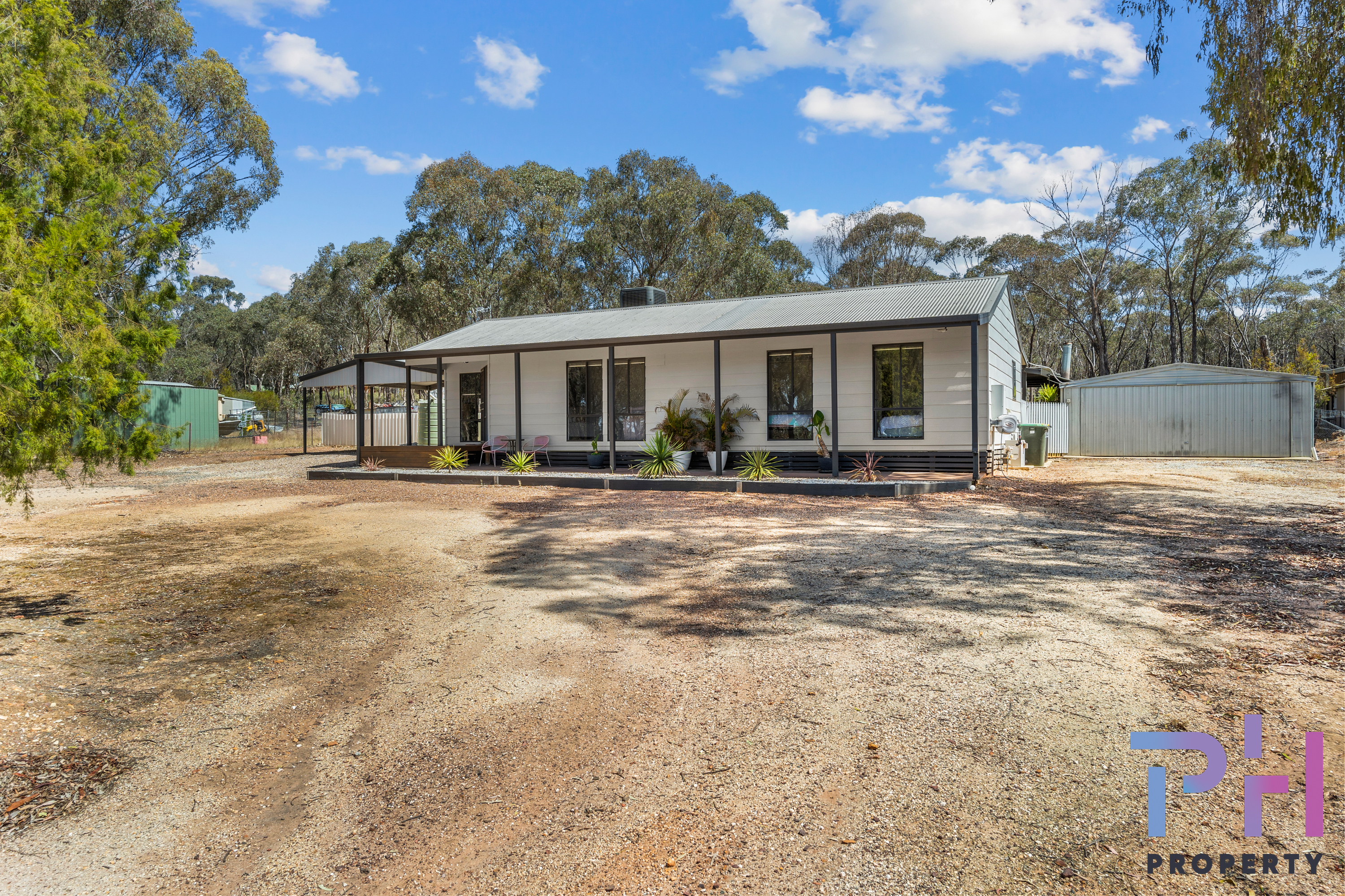 43 HERMITAGE RD, MAIDEN GULLY VIC 3551, 0部屋, 0バスルーム, House