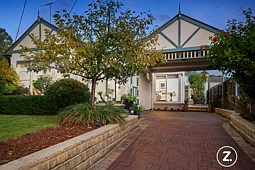 6 Thurso Street, Malvern East