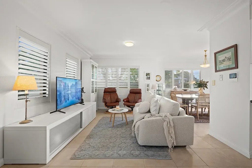 Abbotsford 2Zimmer Refined Townhouse Living with Exceptional Lifestyle Appeal