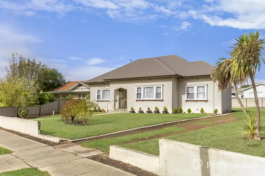 28 Scoresby Street, Hamilton, VIC 3300