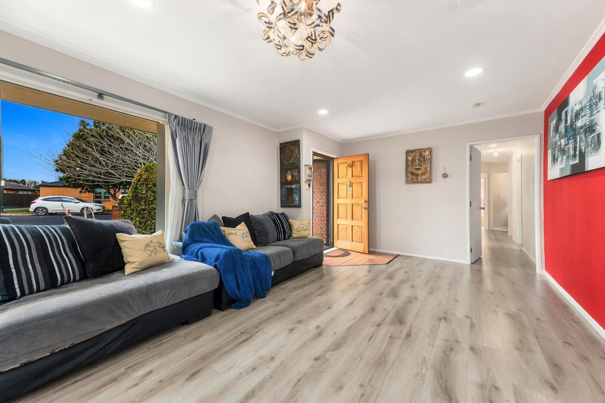 4 Anton Place, Takanini, photo 10