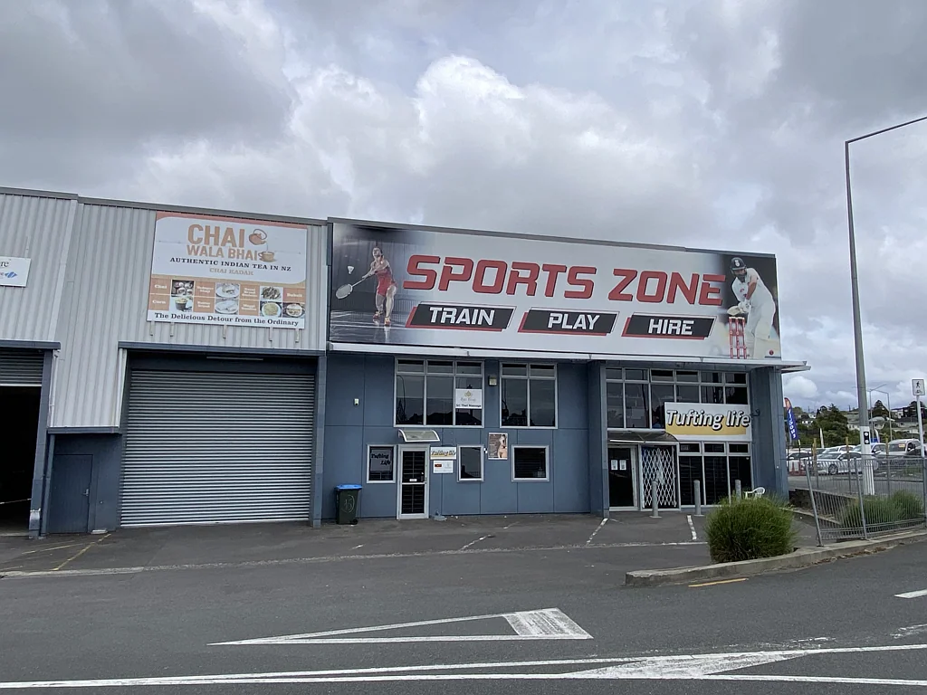 Mount Roskill 865SQM Cost Effective High Stud Warehouse