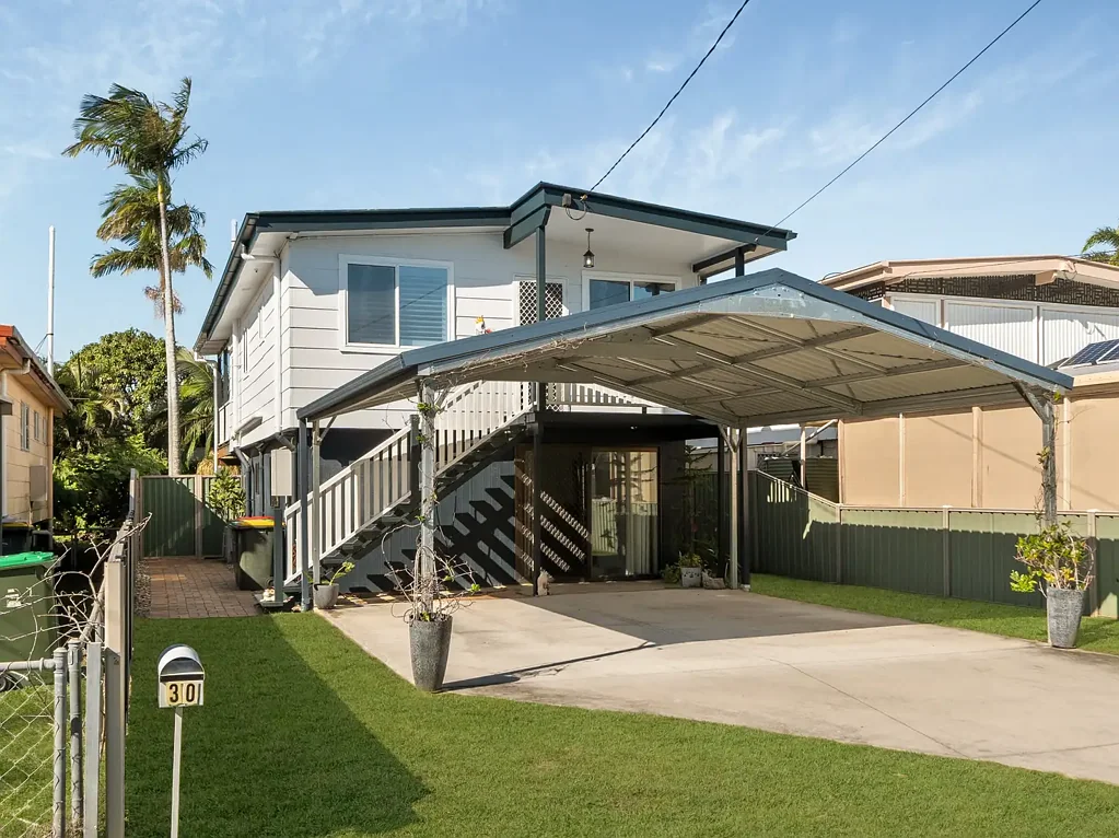 Redcliffe 3 Slaapkamer Charming Coastal Living in the Heart of Redcliffe