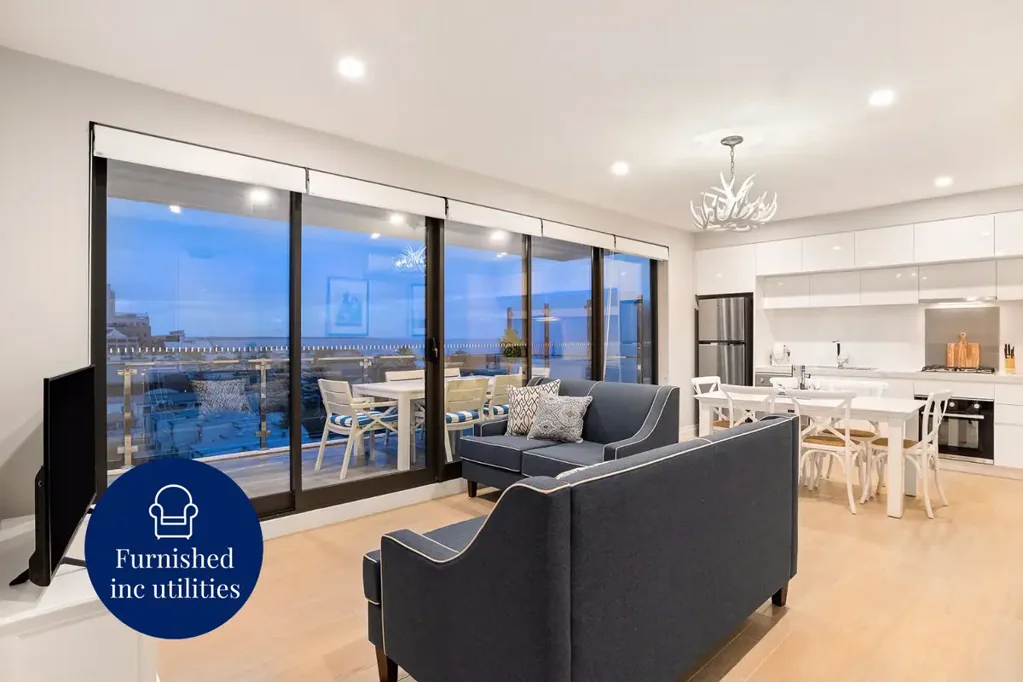 Fully Furnished. Stay 1 mth or more includes all utilities!