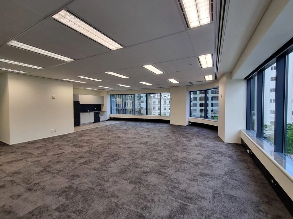 Auckland Central  Functional office on Queen St