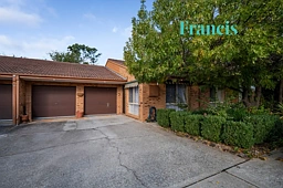 6/1 John Young Crescent, Greenway