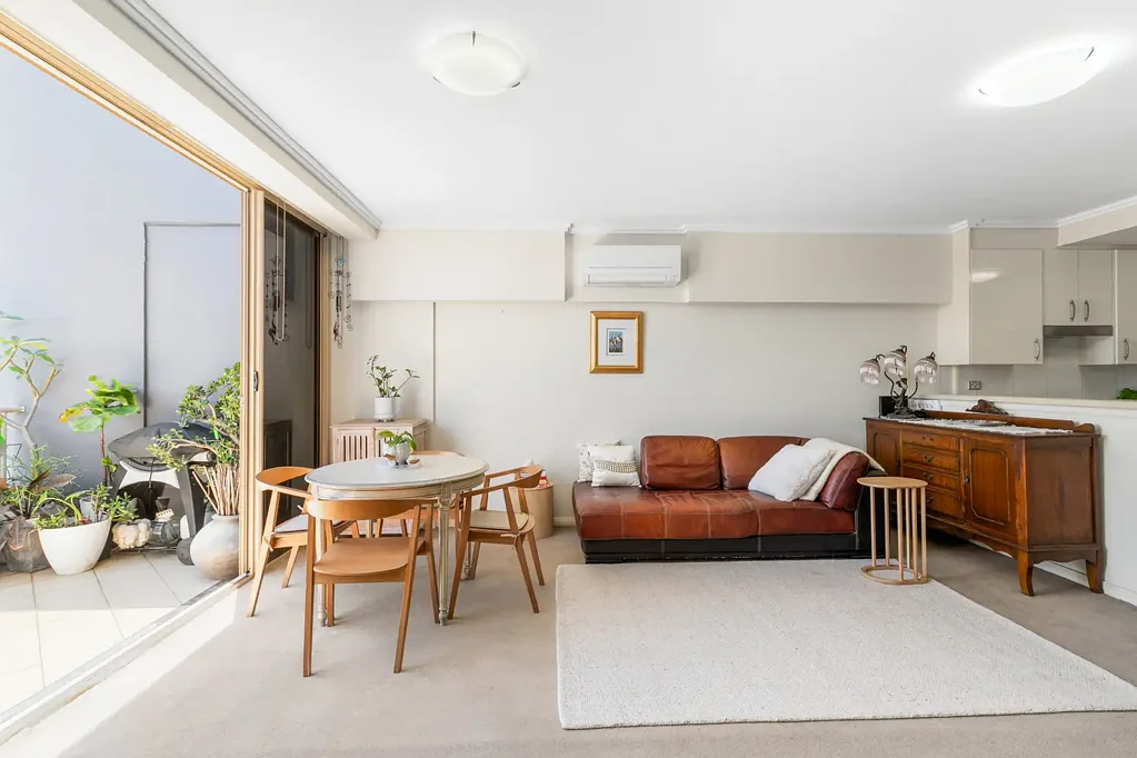 Caringbah 3कमरा Superb Three Bedroom Apartment in Ultra Convenient Location