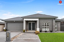16 Governor Drive, Harrington Park