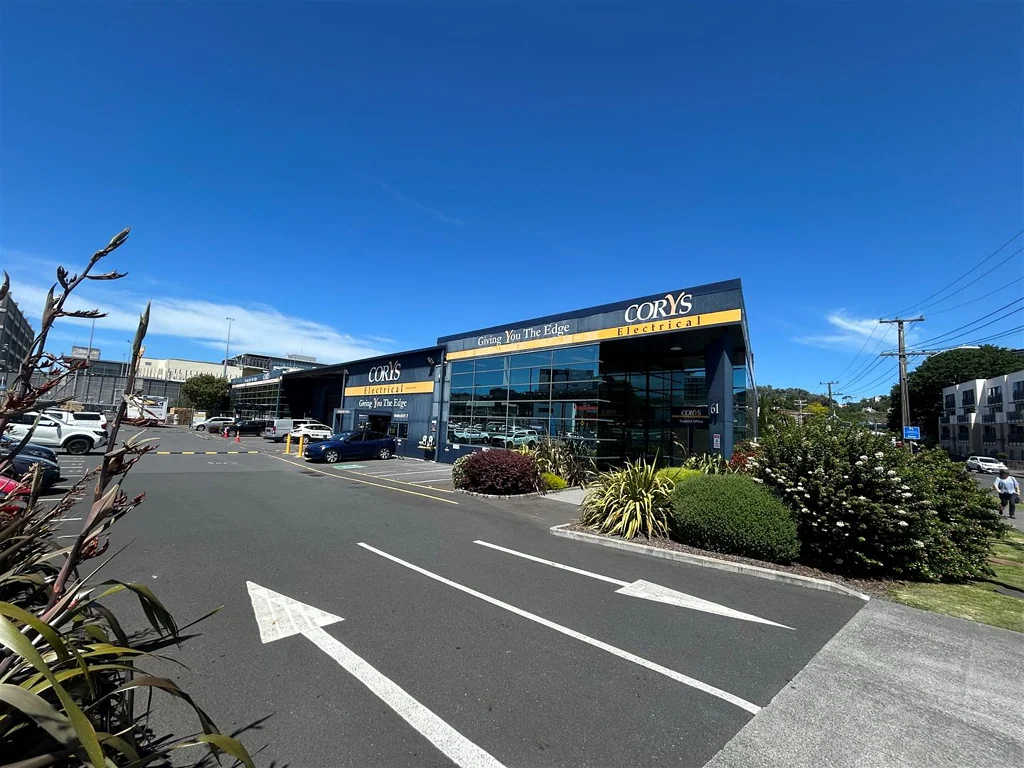 Mount Eden Large Format City Fringe Retail Opportunity
