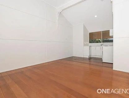 105 Stagpole Street, West End, QLD 4810, 4 Kuwarto, 4 Banyo, Unit