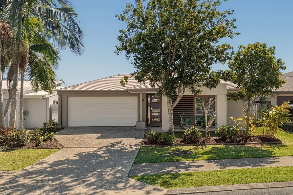 Maudsland 4 Bedroom UNDER CONTRACT