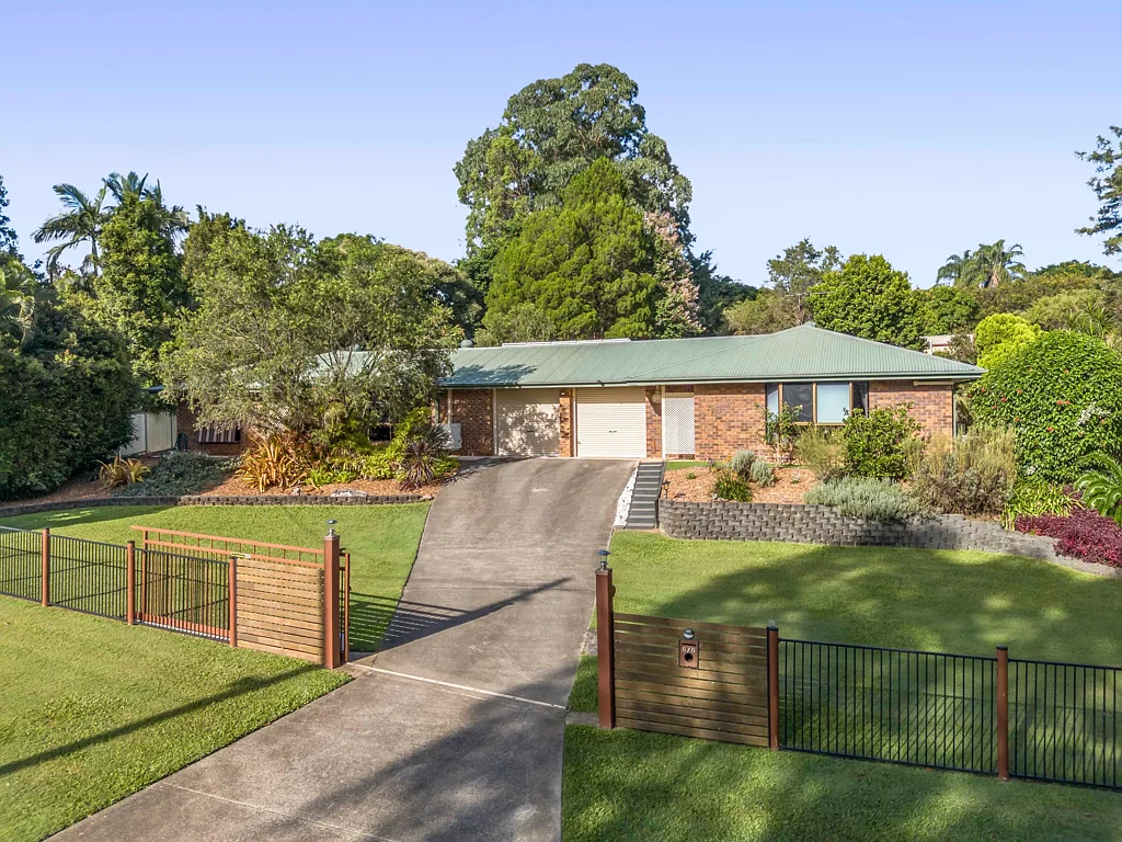Burpengary 5Phòng ngủ Dual-Living Acreage with Endless Potential in a Quiet Cul-De-Sac