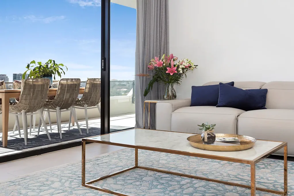Top Floor  |  3 Bedrooms + Office   |  Amazing City Views  |  Tandem Carpark with storage locker