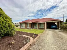 101 South Avenue, Bordertown