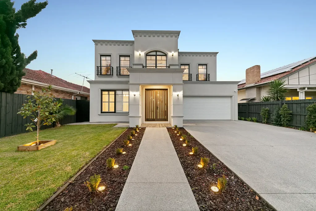 Altona 5chambre EXPRESSIONS OF INTEREST - CLOSING 15 SEPTEMBER 5.00PM
