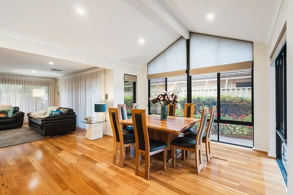 Broadwater 3部屋 The One You've Been Waiting For