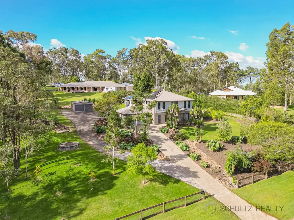 Greenbank 5ਬੈੱਡਰੂਮ $ Another one Under Contract by Sarah from Schultz Realty $
