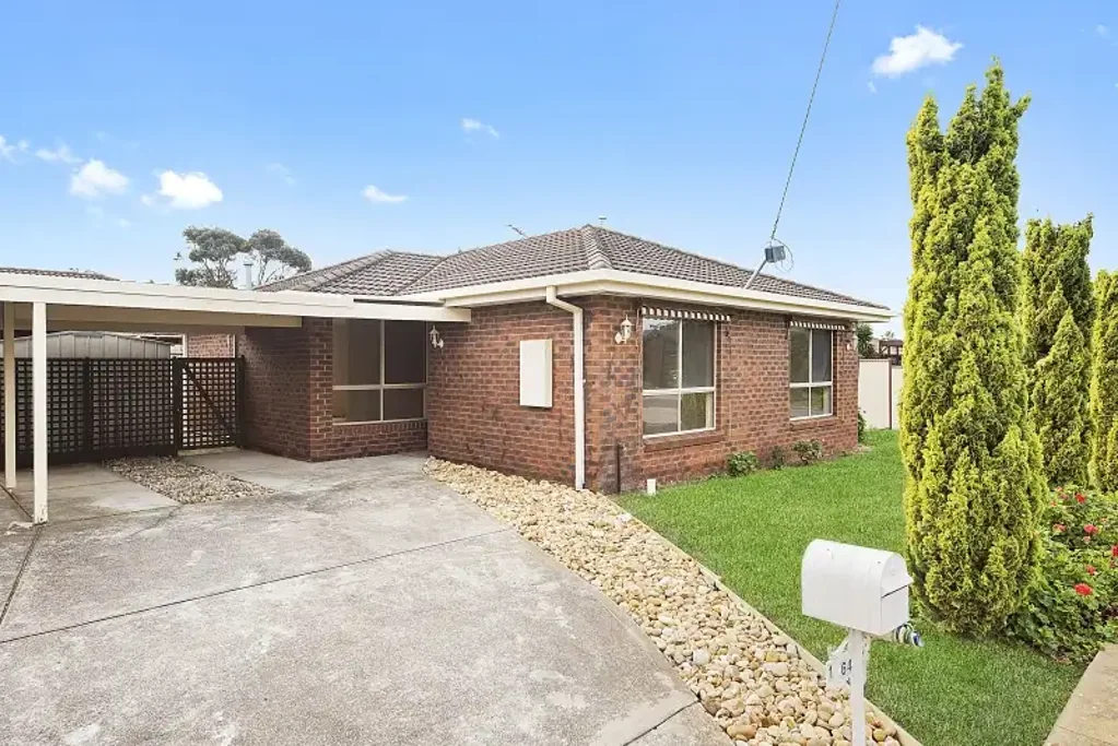 Spacious Living, Great Location and Low-Maintenance Appeal!