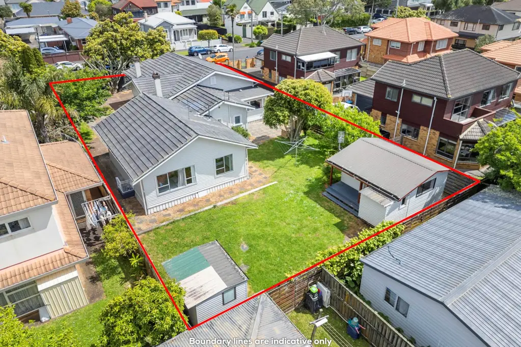 Epsom 8침실 GORGEOUS CLASSIC HOME + LAND- DGZ!