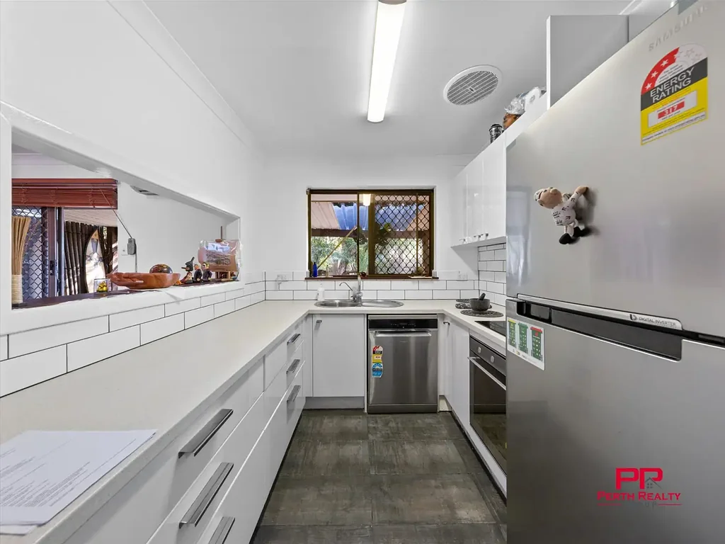 Midland 2房  WALK TO EVERYTHING - PRIVATE GARDEN VILLA IN THE HEART OF MIDLAND
