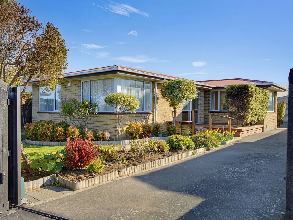 North New Brighton 3 Slaapkamer Just in Time for Summer