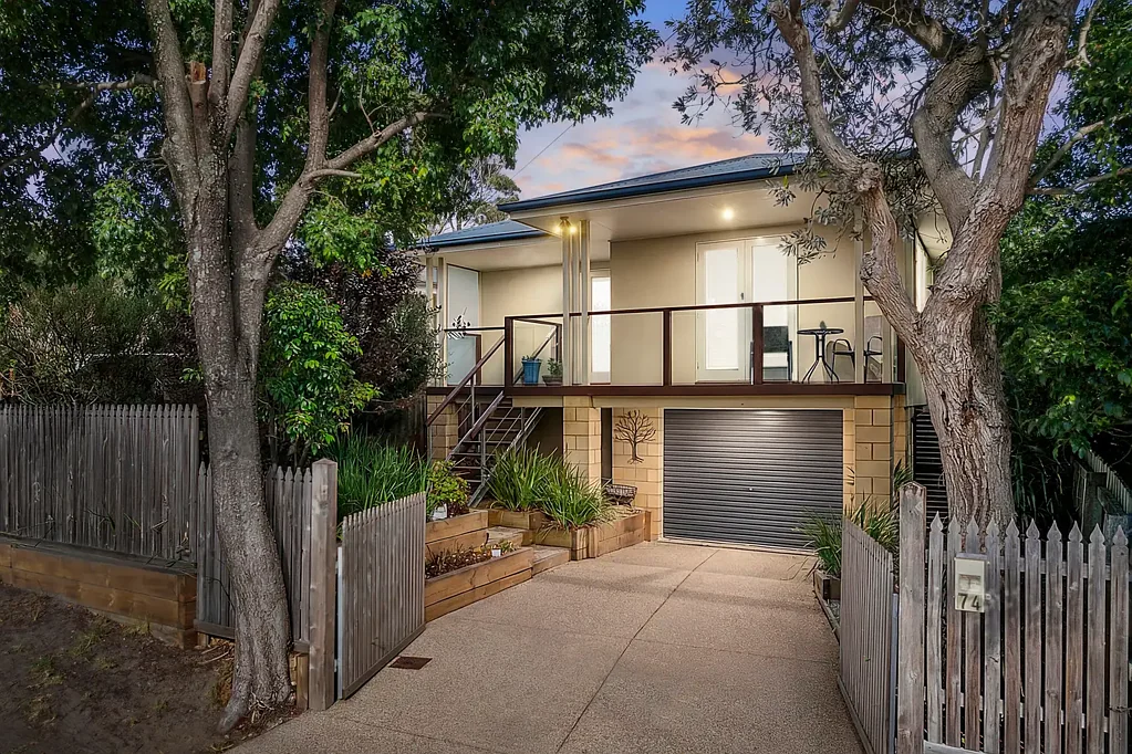 74 Sixth Avenue, Rosebud, VIC 3939
