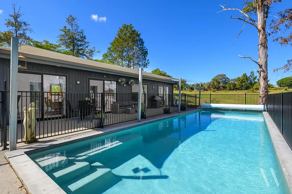 East Deep Creek 4 Bedroom Quiet Cul-de-sac Location!