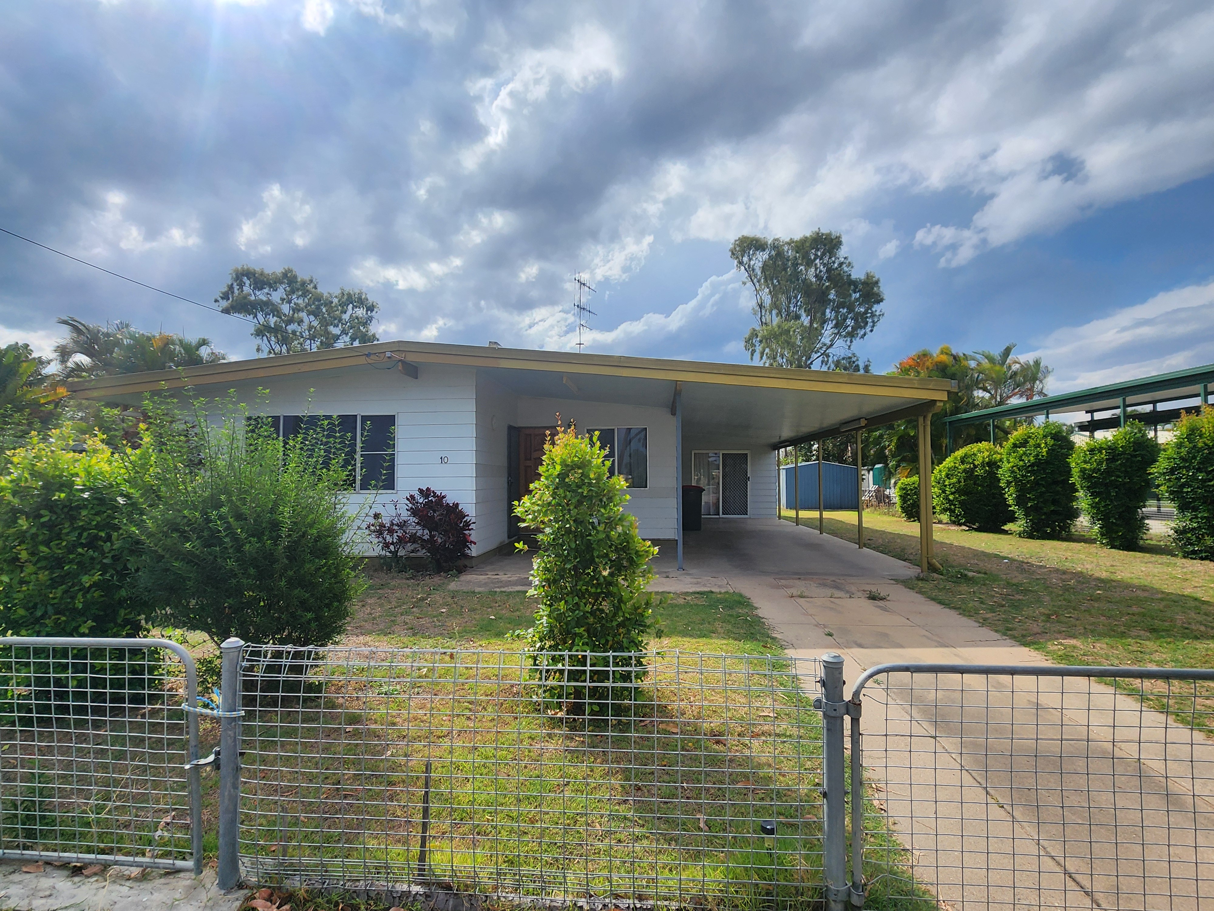 10 HERZOG ST, MOURA QLD 4718, 0房, 0浴, House