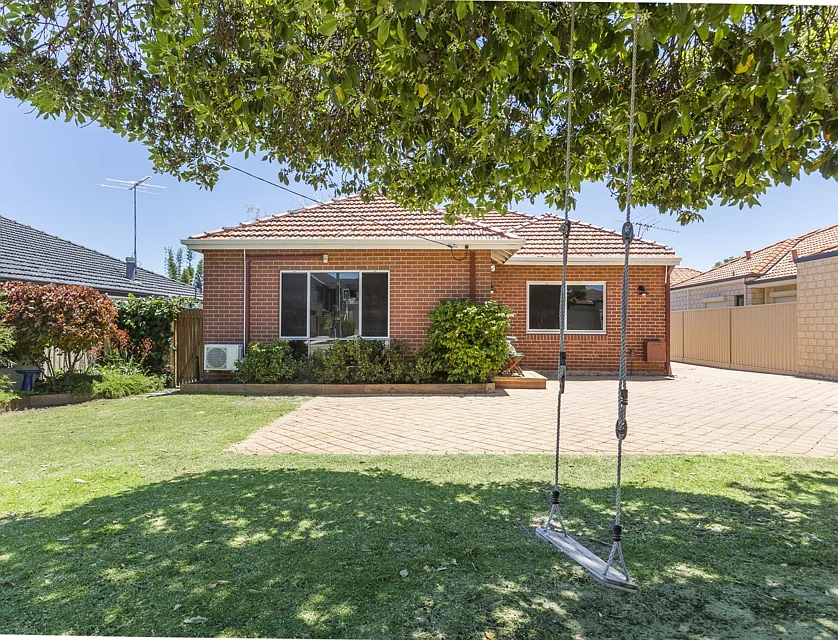 27 Bradley Street, Yokine, WA 6060, 3房, 1浴, House