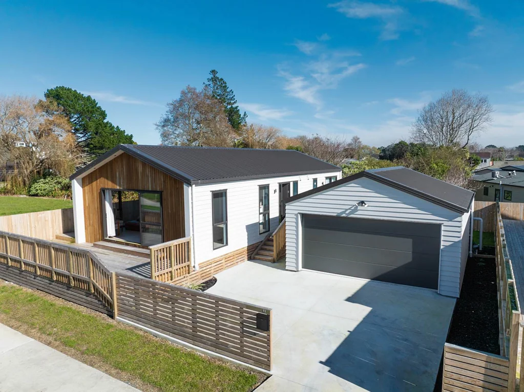 Waiuku 3Phòng ngủ Brand New Home. Motivated Seller Invites Offers!