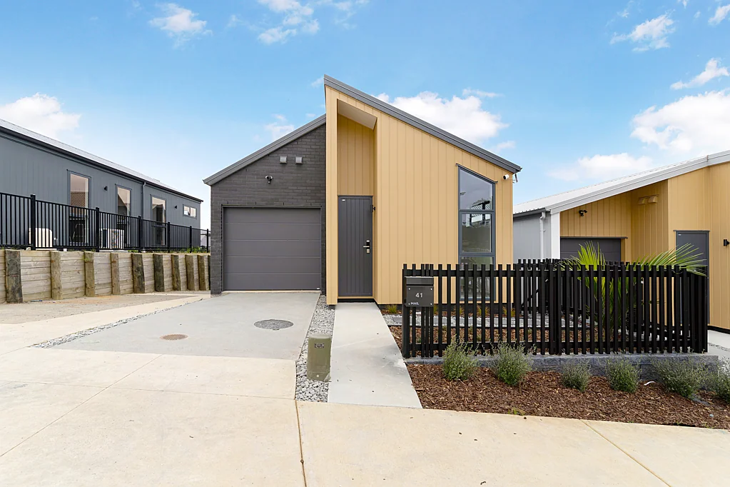 Pukekohe 3房  The Perfect Layout! Must See New Home, Corner Site
