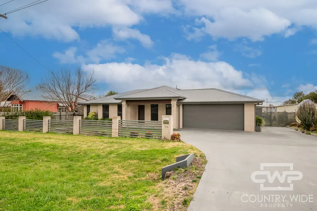 104 Ferguson Street, Glen Innes, NSW 2370