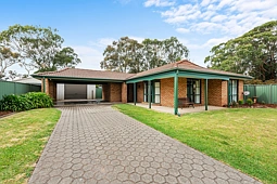 6 Kelsey Court, Sale