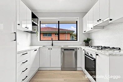 10 Mcdonald Way, Churchill, VIC 3842, 3房, 2浴, House