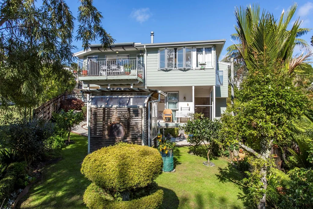 2/32 Capilano Place, Glenfield, North Shore City, Auckland