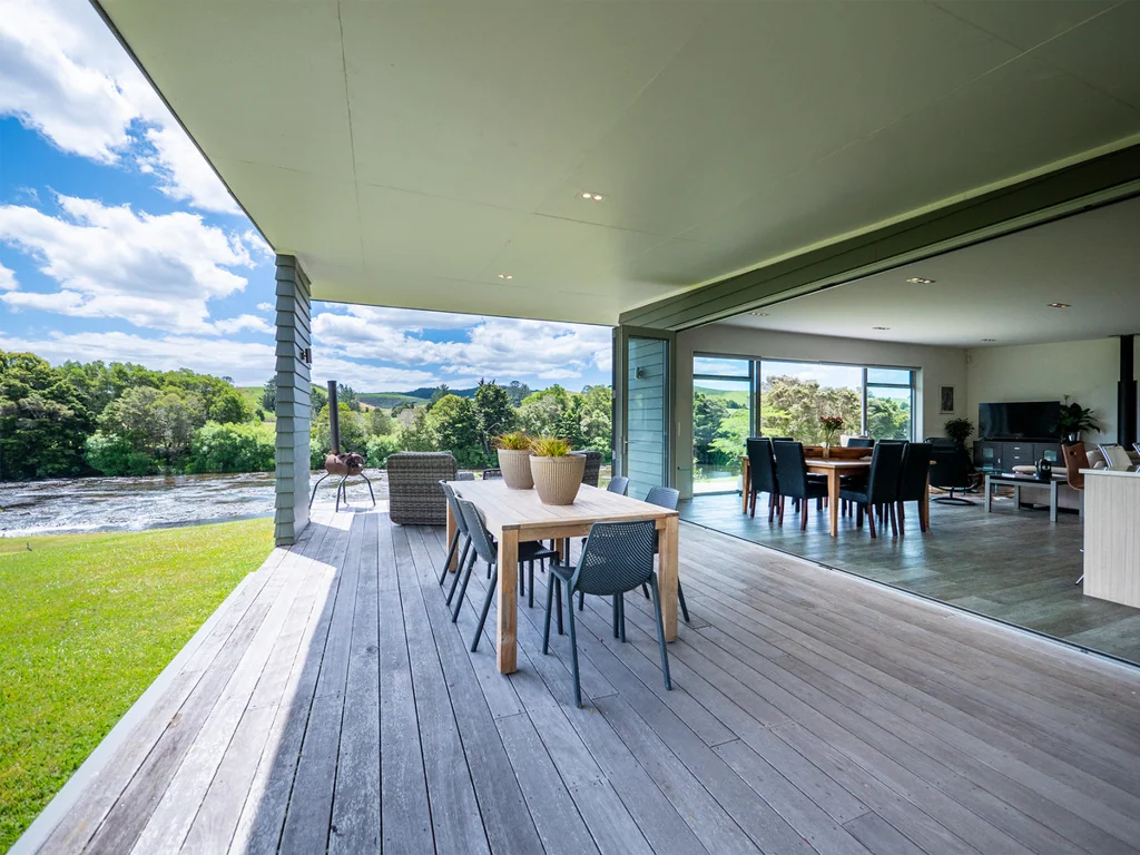 Paihia 3chambre REDUCED: Unique, Private Enchanting River Retreat