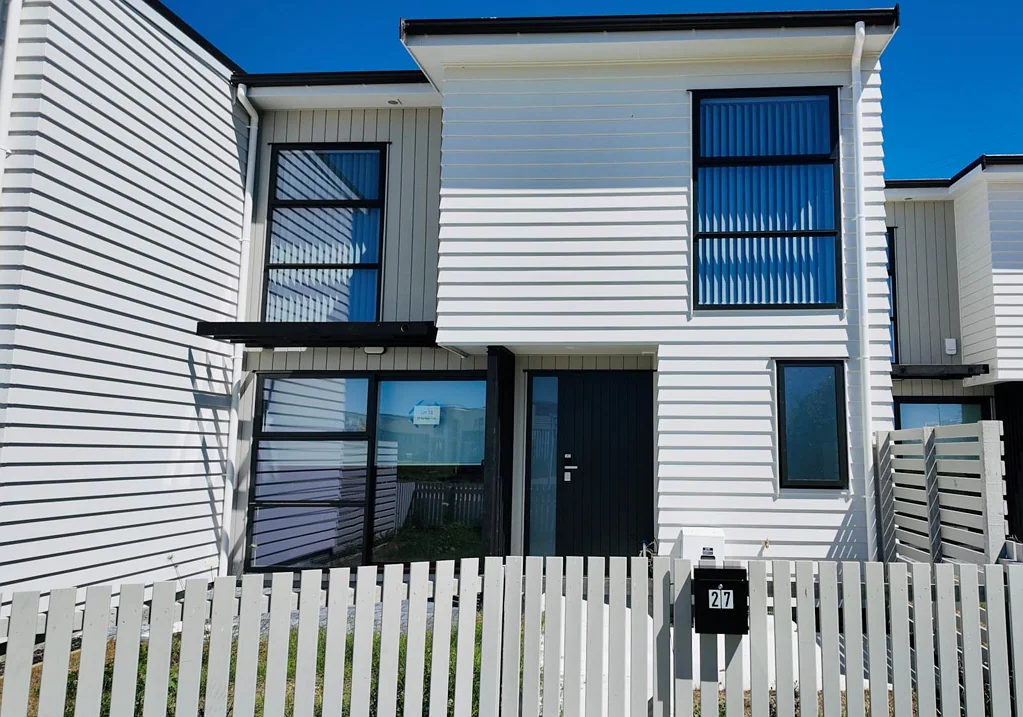 Takanini 4બેડરૂમ Affordable Home in Takanini